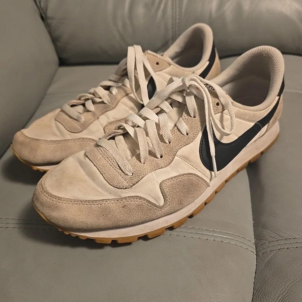 Nike Air Pegasus 83 Men's Size 12 DH8229-101 White/Navy/Gum Soles‎ Retro